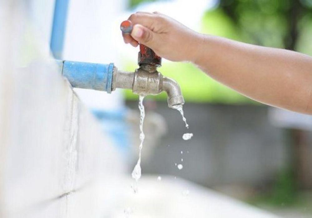 Tắt các vòi nước và van xả nước khi không sử dụng