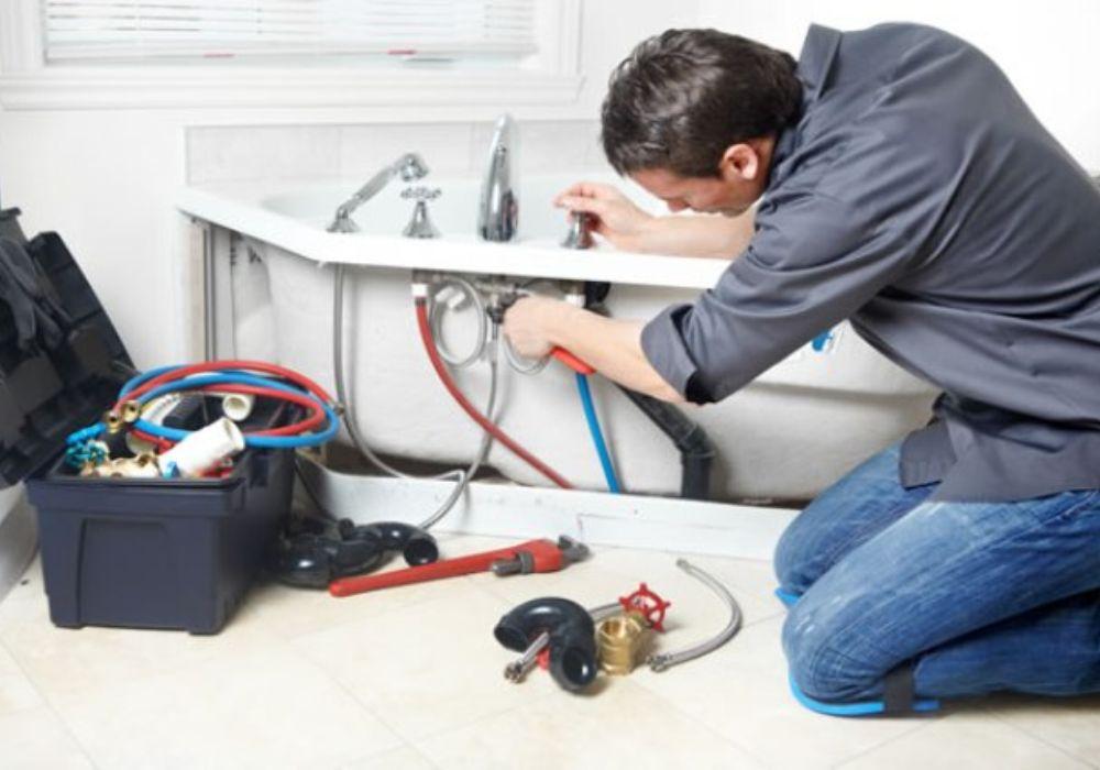 Kiểm tra tình trạng rò rỉ nước thường xuyên