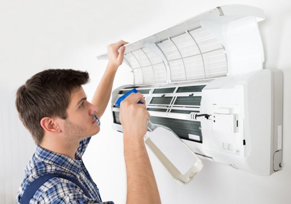 Vệ sinh máy lạnh định kỳ
