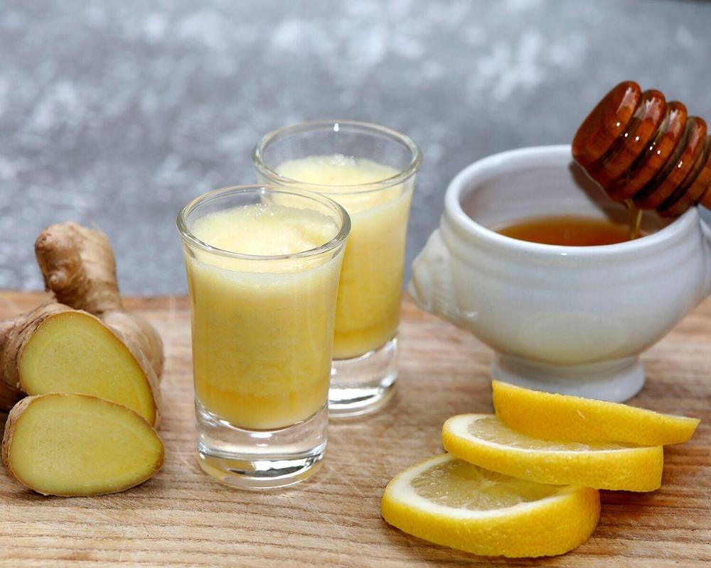 Nước ép gừng, chanh và mật ong