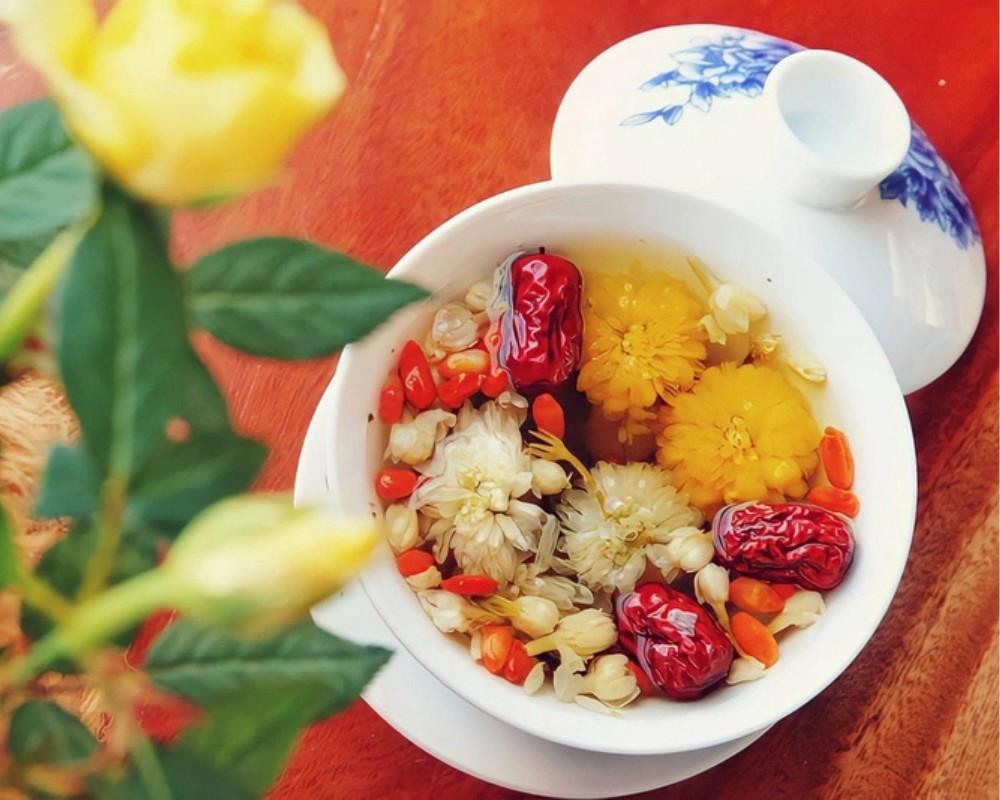 Trà táo đỏ, kỷ tử và hoa cúc