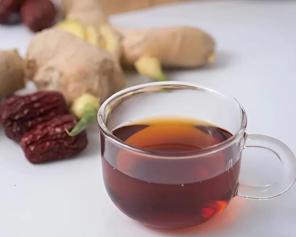Uống táo đỏ giảm cân và gừng