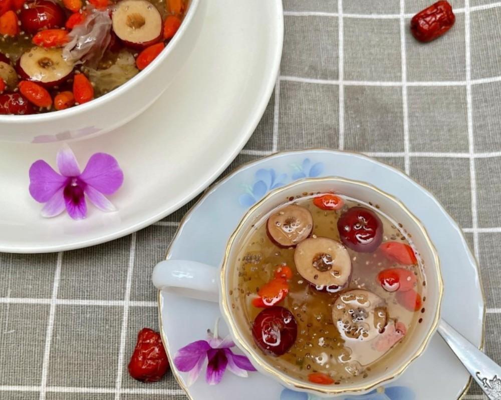 Trà táo đỏ kỷ tử hạt chia
