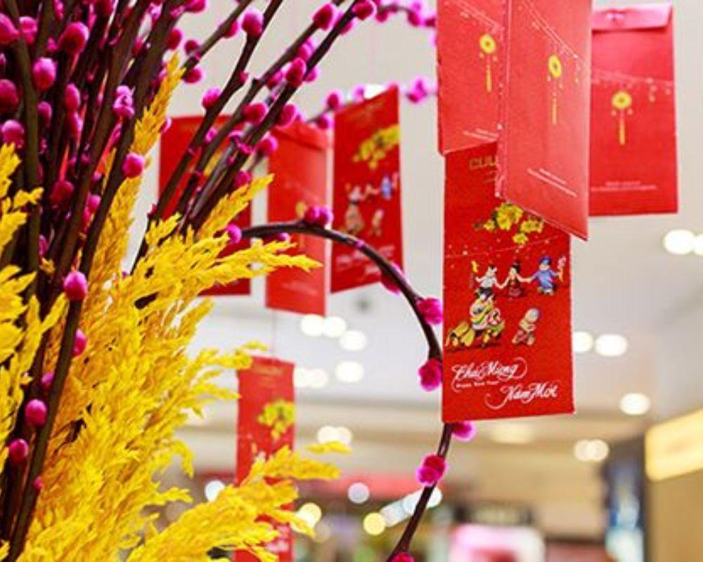 Hái lộc đầu năm mới