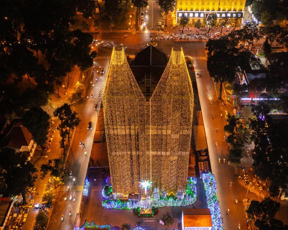 Giáng sinh tại Nhà thờ Đức Bà
