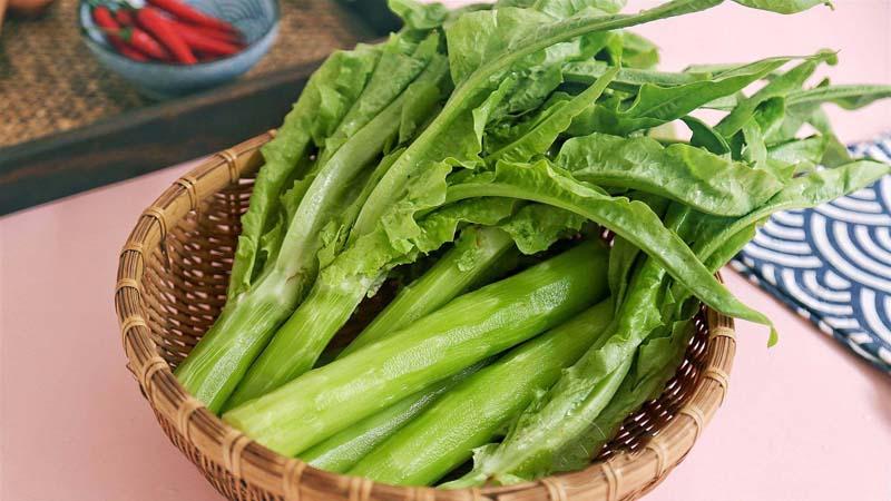 Salad chứa nhiều giá trị dinh dưỡng, mang lại nhiều lợi ích cho sức khỏe