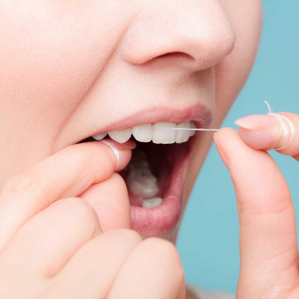 Hướng dẫn cách sử dụng chỉ nha khoa đúng cách