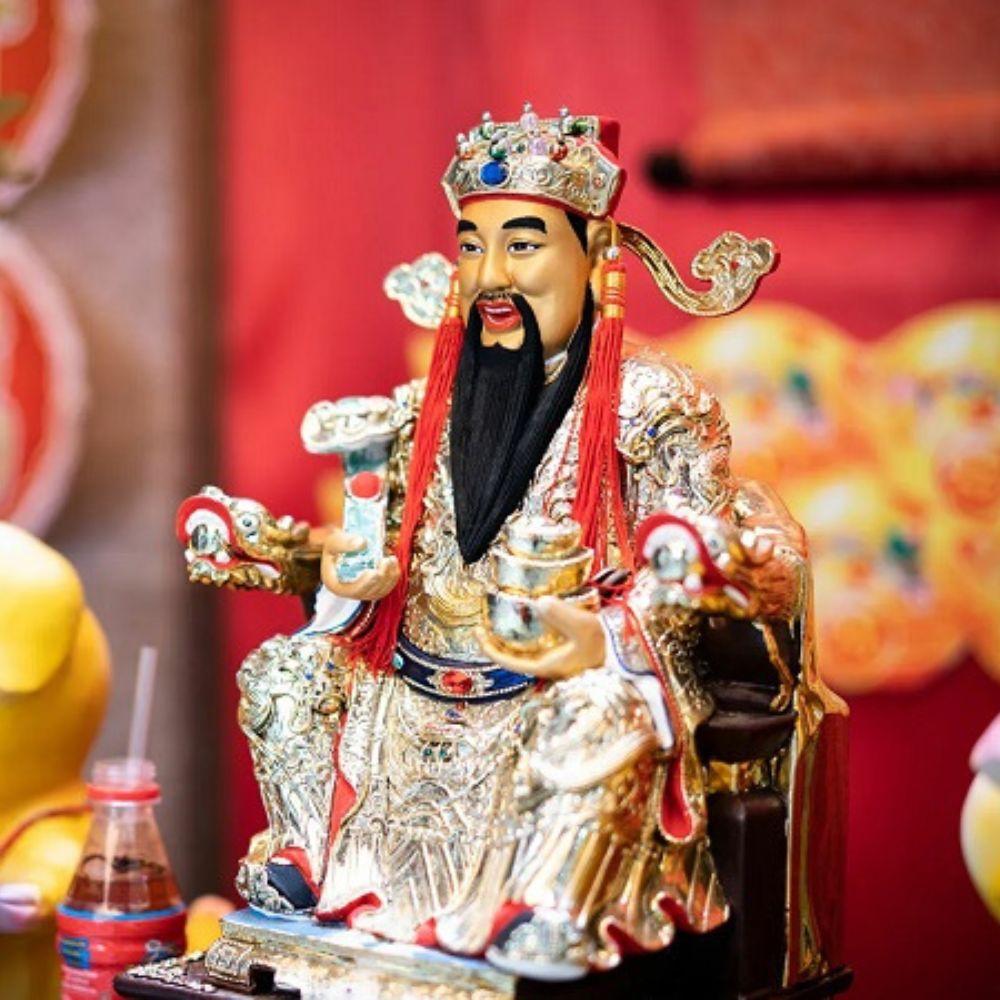 Ngày Thần Tài nên mua gì để gặp nhiều may mắn?