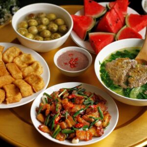 Điểm danh mặt lợi và hại của món ăn truyền thống ngày Tết
