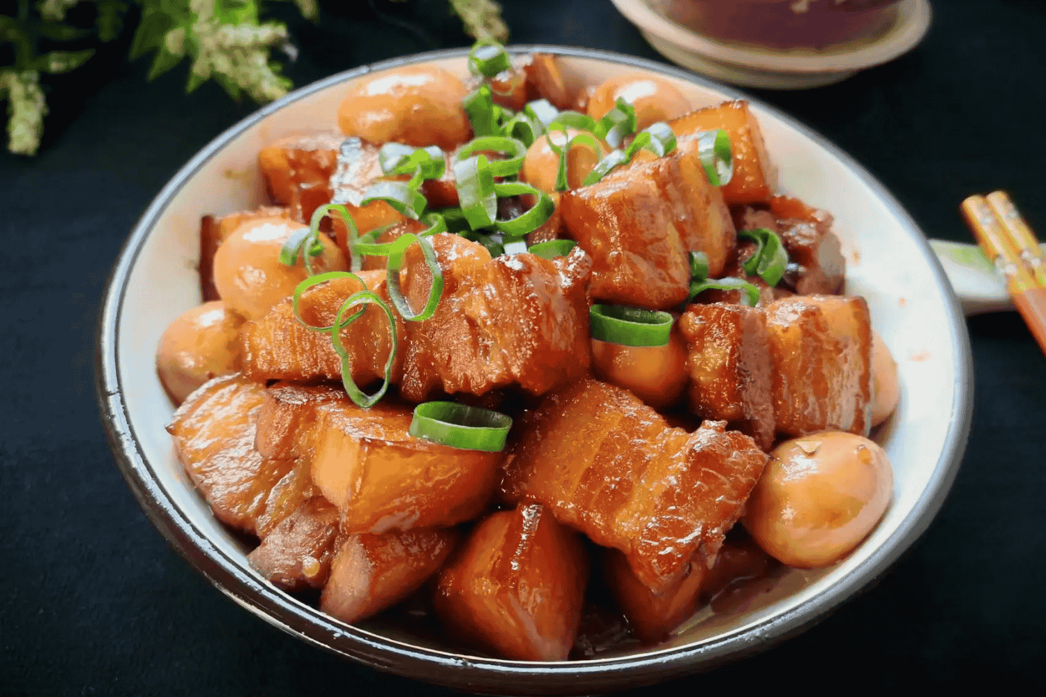 Thịt kho trứng ngon