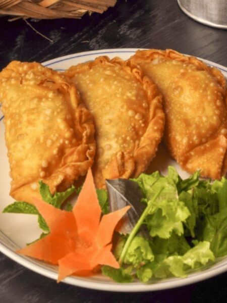 Bánh gối thơm ngon, giỏn rụm