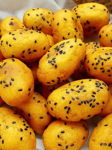Khoai lang kén hấp dẫn bùi ngọt
