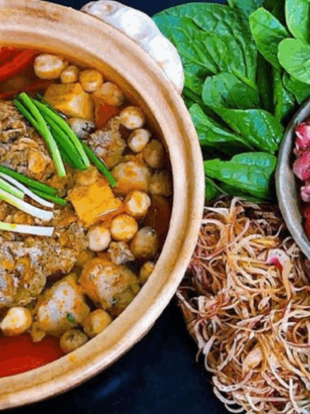 Lẩu riêu cua bắp bò – lựa chọn hoàn hảo cho bữa ăn ấm cúng bên gia đình