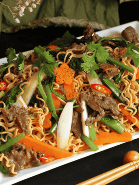 Mì xào bò nhanh gọn, tiện lợi