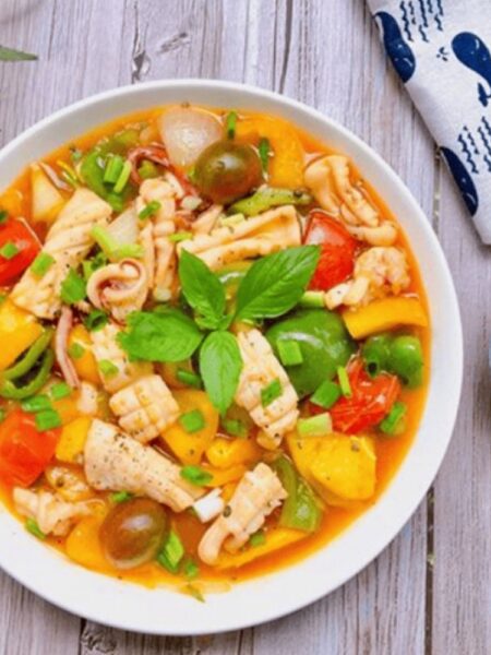 Mực xào chua ngọt thơm lừng trứ danh