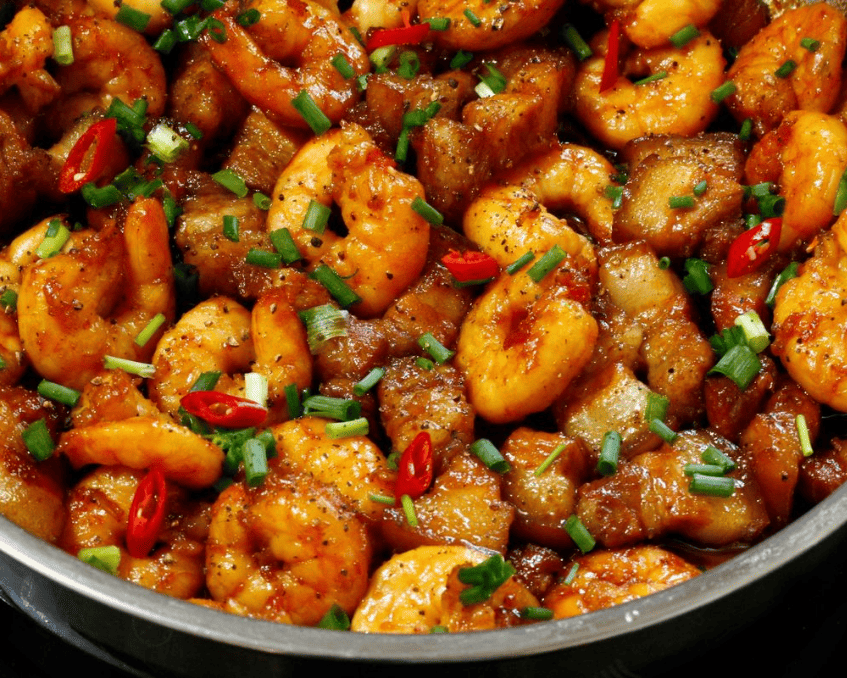 Tôm rim thịt, bắt cơm, đưa miệng