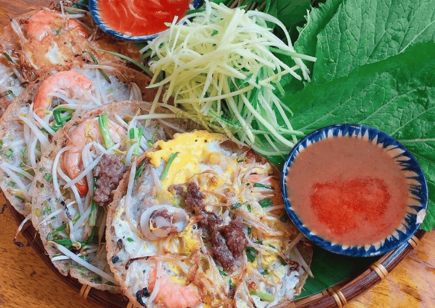 Bánh Xèo Miền Trung: Công thức pha bột giòn rụm, nhân tôm thịt đậm đà