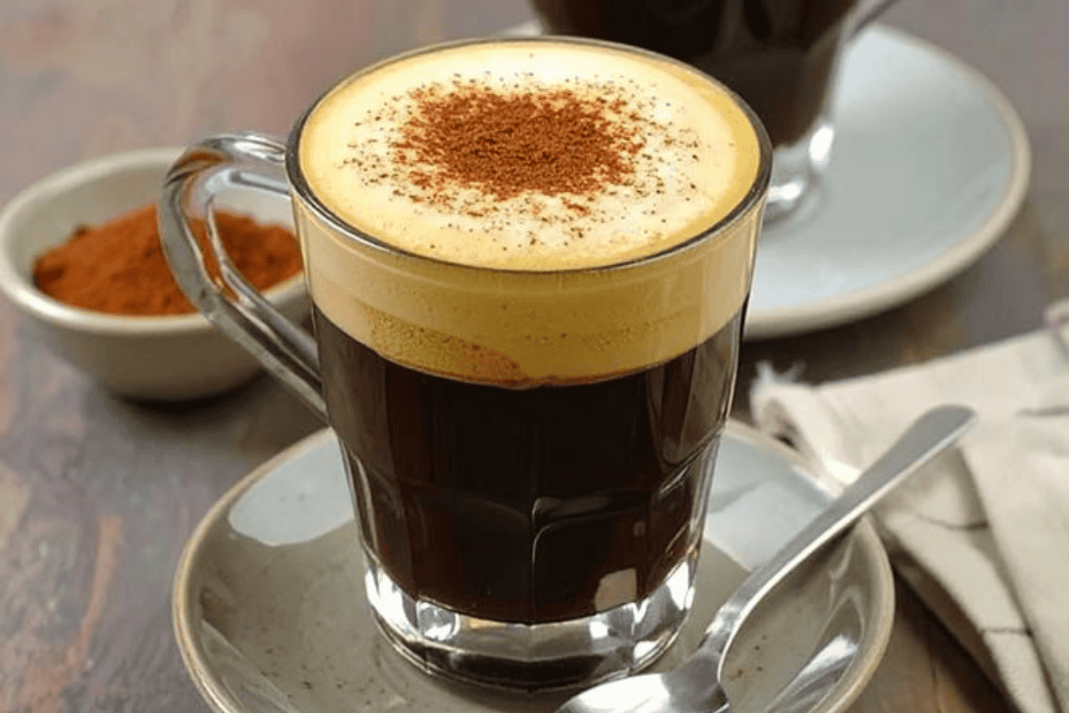 Cách làm cà phê trứng nóng đậm đà, béo mịn chuẩn hương Việt