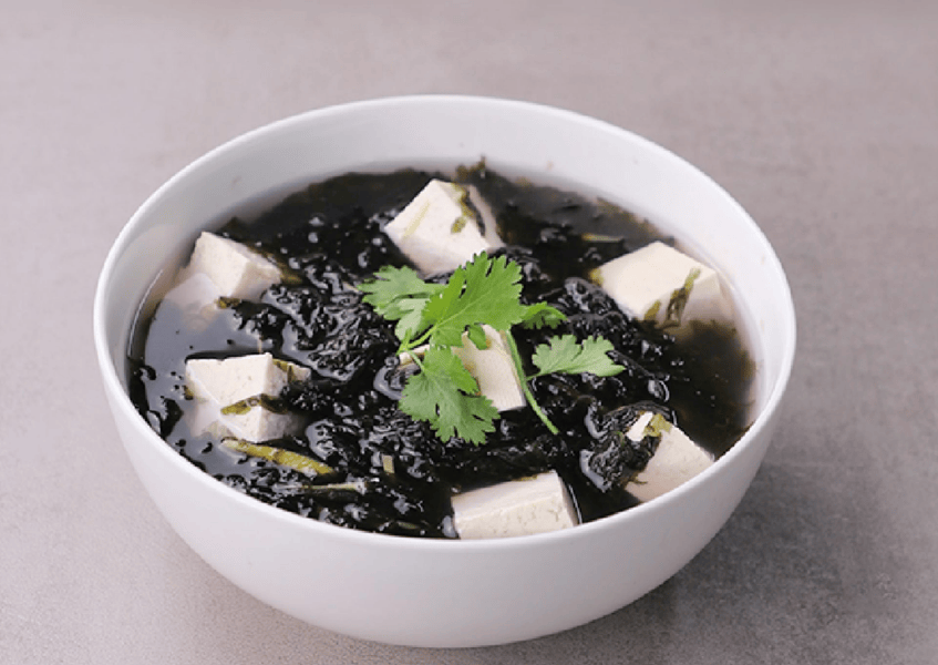 Canh rong biển đậu hủ – Món chay thanh đạm dễ nấu