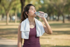 7 dấu hiệu cơ thể đang thiếu nước