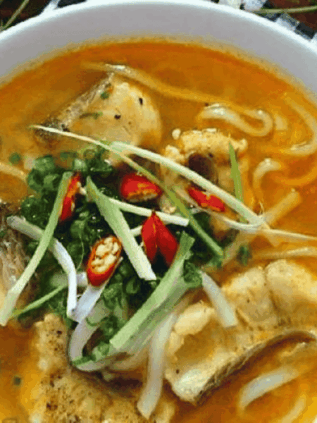 banh-canh-ca-loc-mon-ngon-moi-nha-hap-dan-dam-da