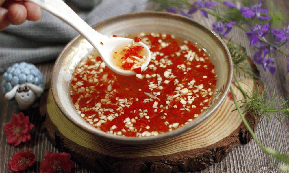 Nước mắm tỏi ớt truyền thống