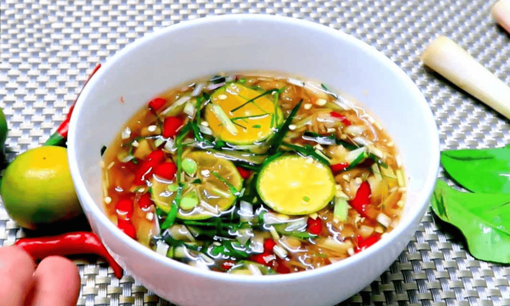 Nước chấm hải sản kiểu Thái cay nồng