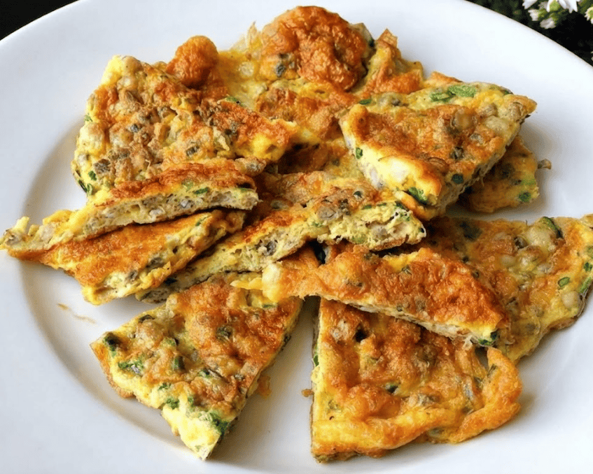 Món trứng chiên hến thơm béo 