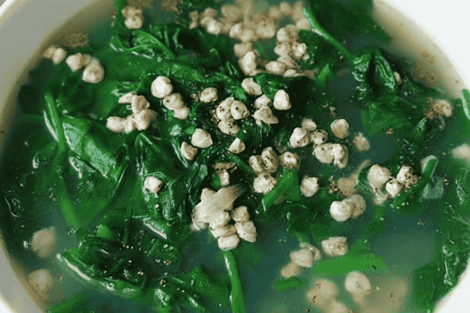 Cách nấu canh mồng tơi hến thanh mát, bổ dưỡng, ngày hè