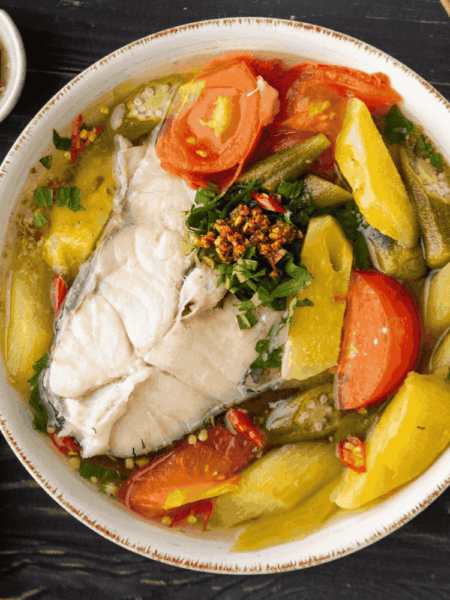 canh-chua-ca-basa-mon-ngon-thanh-mat-dam-vi-mien-tay