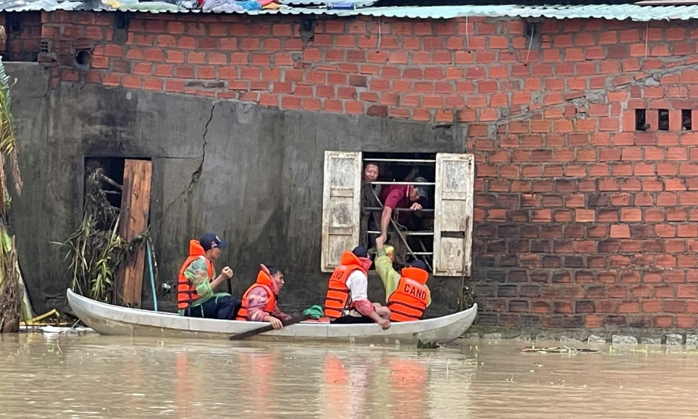 Ứng phó an toàn khi xảy ra lũ lụt và nước dâng