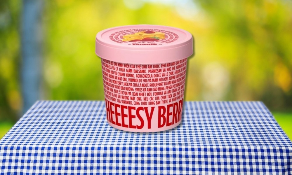 Kem Gelato Vinamilk Phô Mai Dâu có vị béo thơm, không ngọt gắt