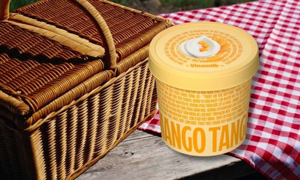 Kem Gelato Vinamilk sữa chua xoài phù hợp với ngày trời nóng