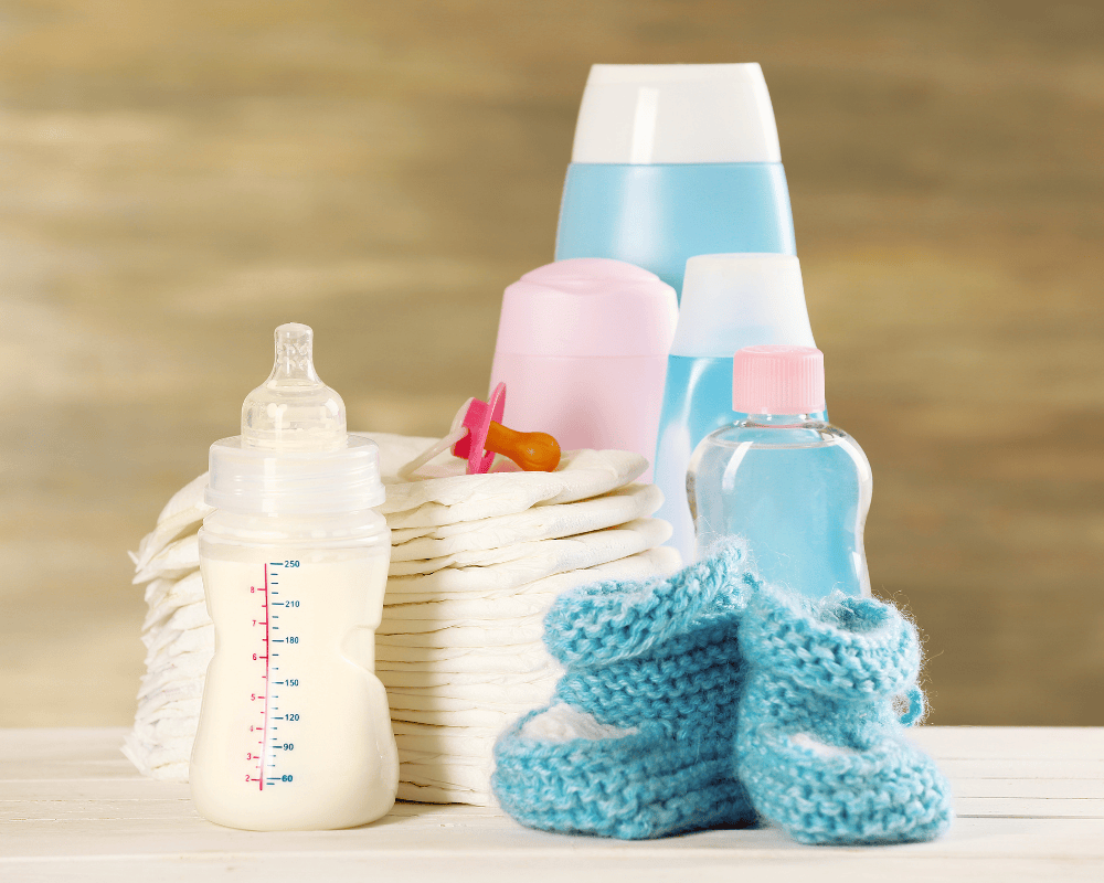 Các sản phẩm cần thiết cho bé: Sữa tắm gội, bình sữa và tã