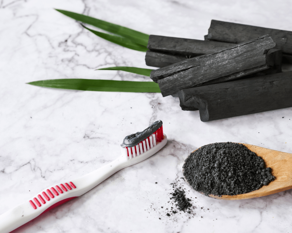 Bàn chải và kem đánh răng chất lượng sẽ bảo vệ răng của bạn