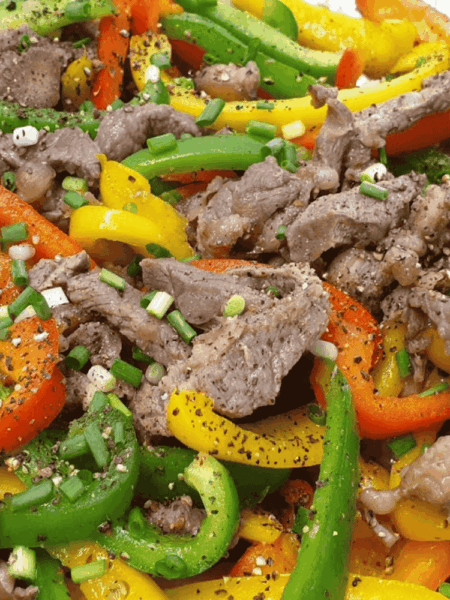 Cách làm thịt bò xào ớt chuông mềm ngon, màu sắc bắt mắt