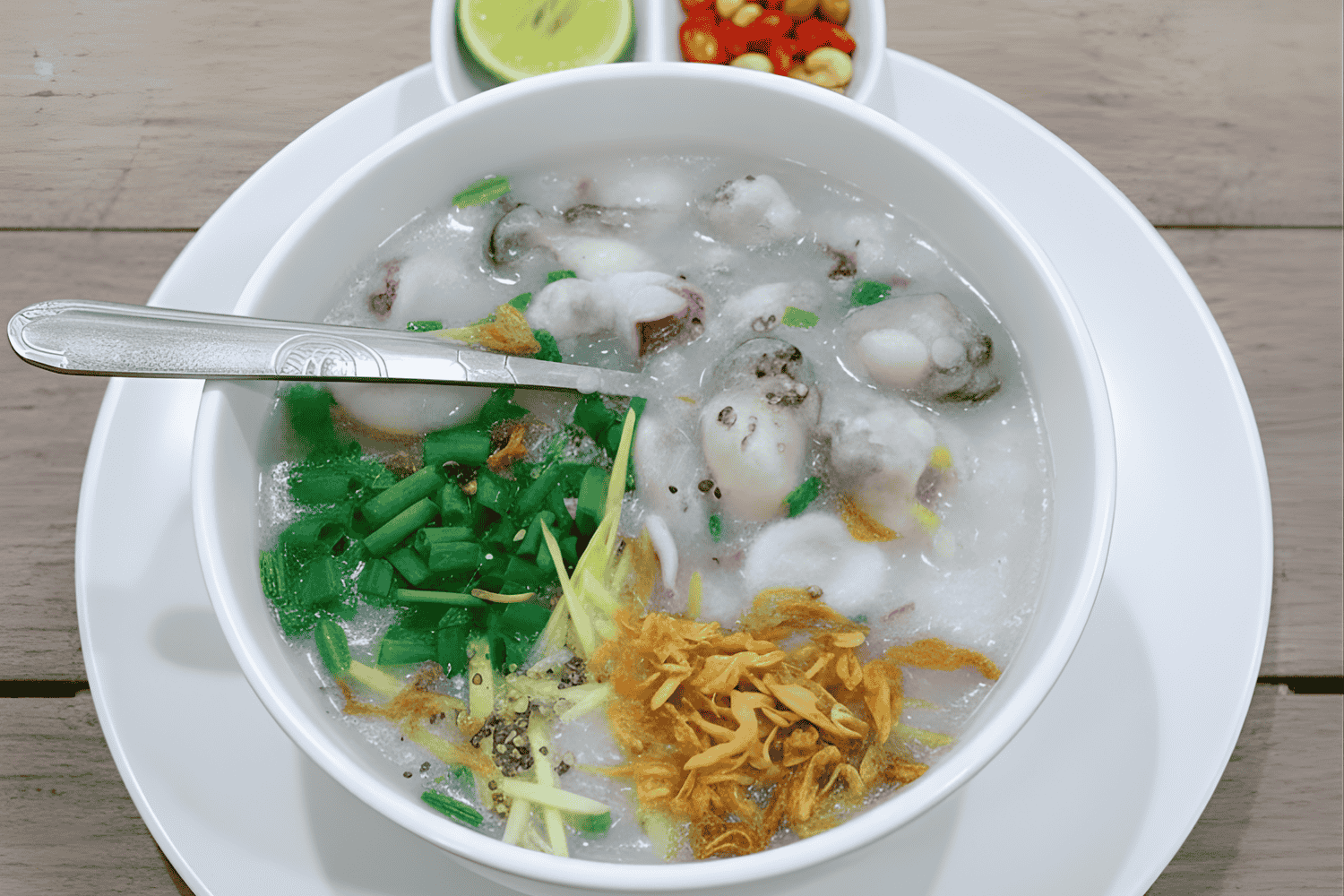 Cách làm cháo hàu sữa mực tươi thơm béo, ngọt thanh