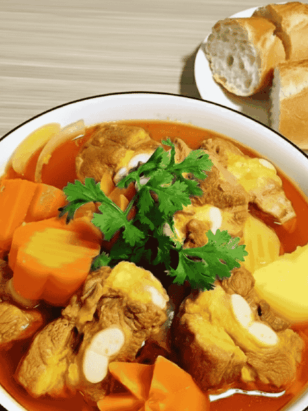 Món lagu hầm xương ống heo