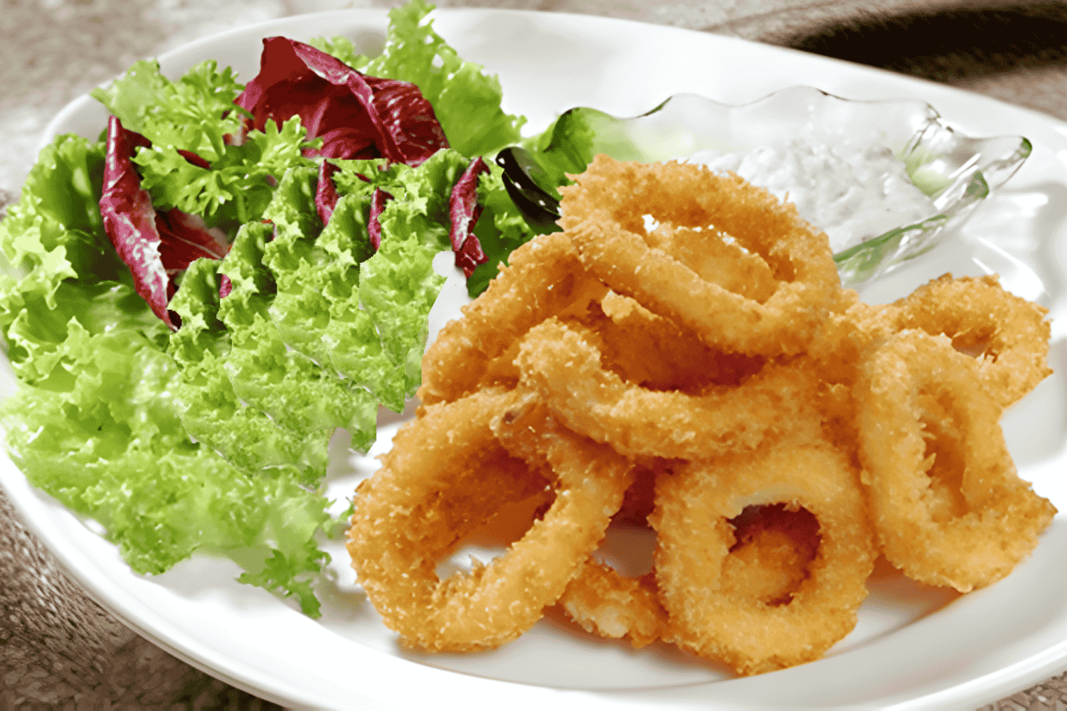 Cách làm mực ống chiên bơ tỏi giòn rụm, thơm lừng béo ngậy