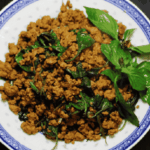 Món thịt băm xào lá quế