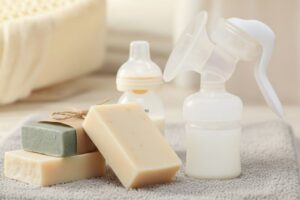 xà phòng làm từ sữa mẹ