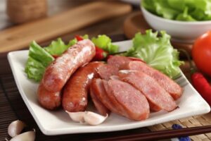 mẹo chế biến lạp xưởng không bị khô