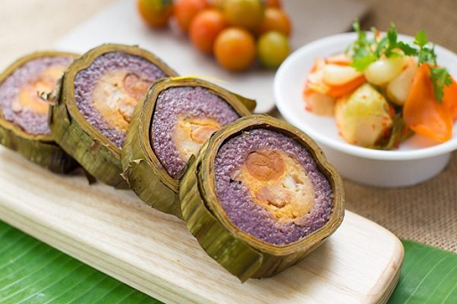 Bánh chưng, bánh tét là linh hồn của mọi mâm cỗ Tết gia đình Việt