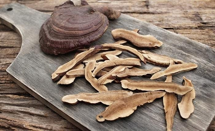 Nấm linh chi giúp ổn định huyết áp và giải độc gan