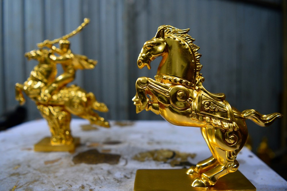 Quà Tết linh vật năm Bính Ngọ gửi gắm nhiều lời chúc thành công