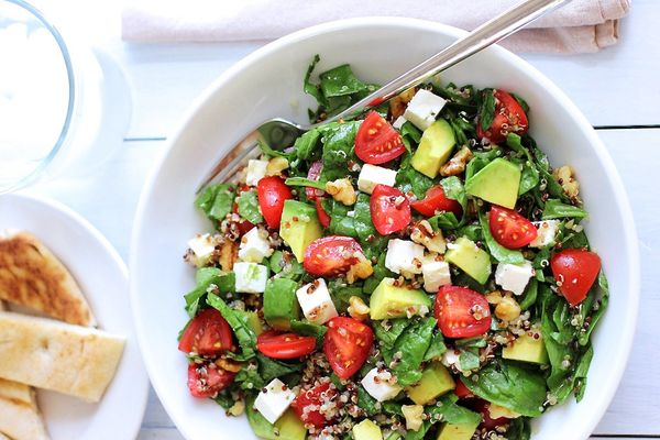 Salad hạt diêm mạch giúp duy trì vóc dáng thon gọn khỏe mạnh