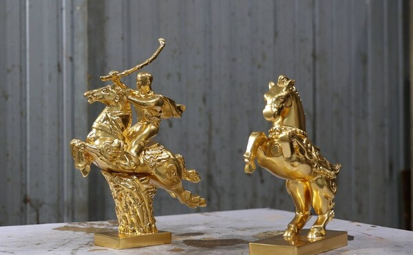 Tượng linh vật được gửi trao với mong muốn người nhận vạn sự hanh thông, tốt đẹp