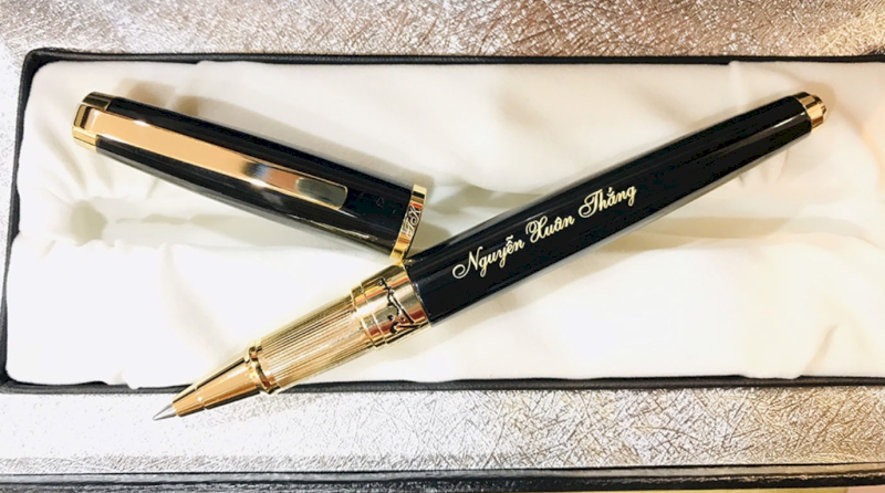 Bút ký cao cấp đồng hành cùng sếp trong các bản hợp đồng
