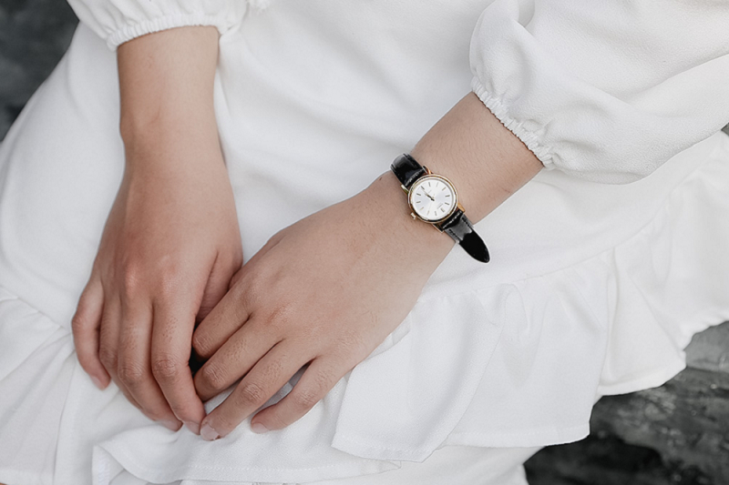 Đồng hồ đeo tay mang ý nghĩa trân trọng thời gian bên nhau