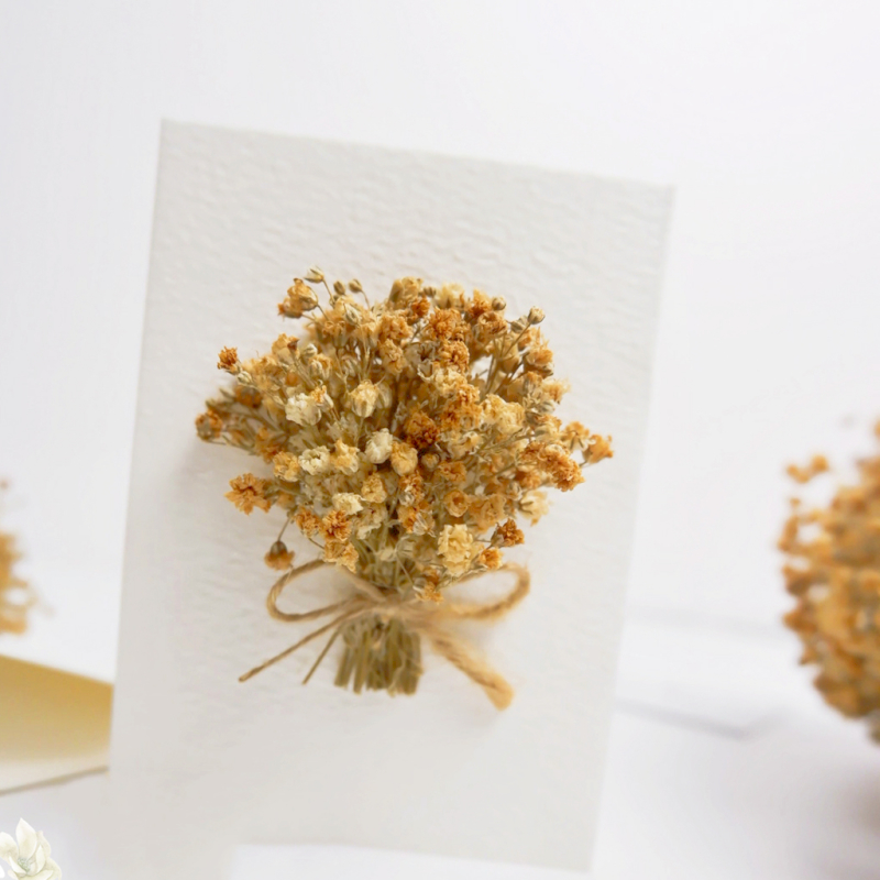 Hoa khô vintage mang lại vẻ đẹp nghệ thuật tĩnh lặng